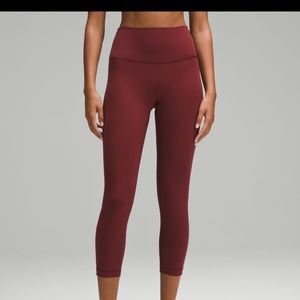 Lululemon Wunder Train High-Rise Crop 23”